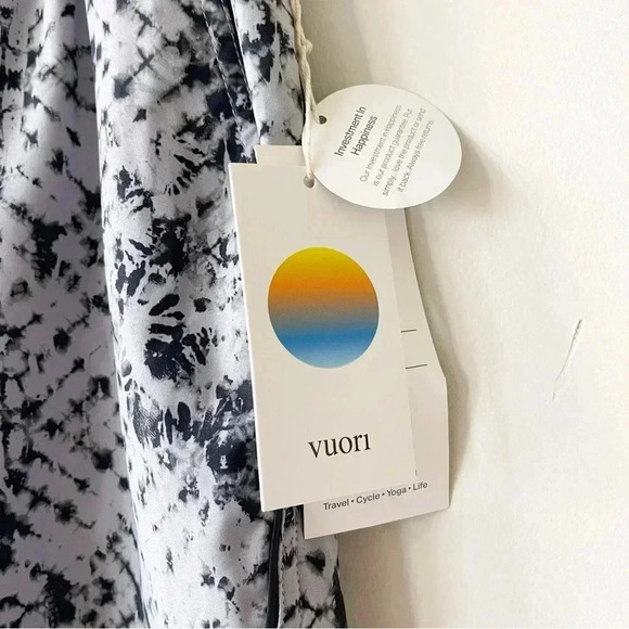 Vuori Men’s Trail 7” Short Size XL NWT Grey Shibori - Picture 5 of 8